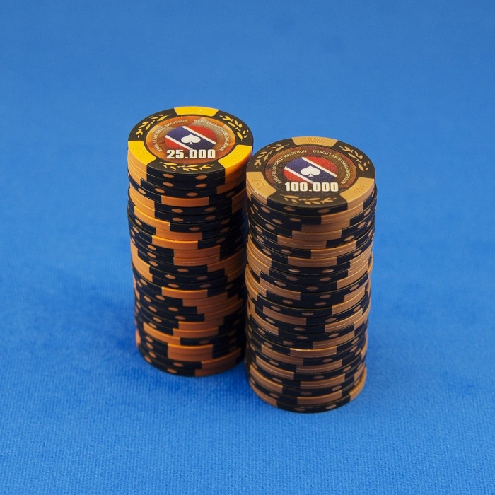 Chips sjetonger Norgesmesterskapet i Poker homegame stack valør 25000 og 100000