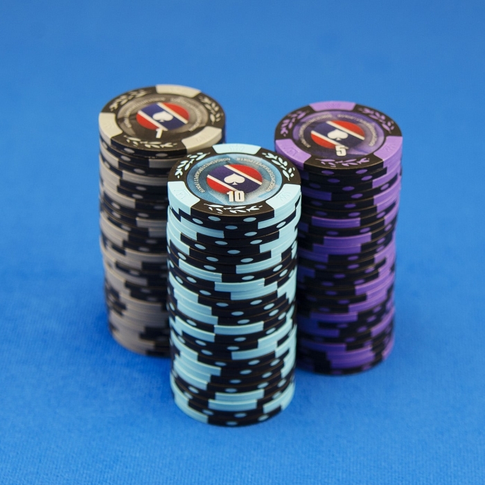 Chips sjetonger Norgesmesterskapet i Poker homegame stack valør 1 og 5 og 10