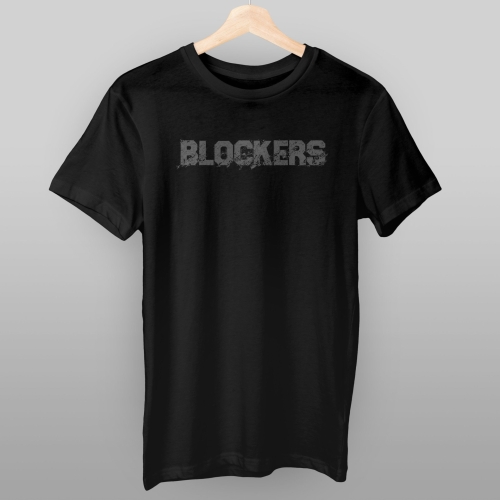 Sort T-skjorte med motiv "Blockers"