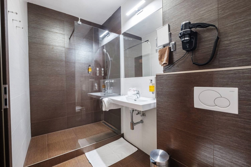 PREMIUM Business Hotel Bratislava, bad