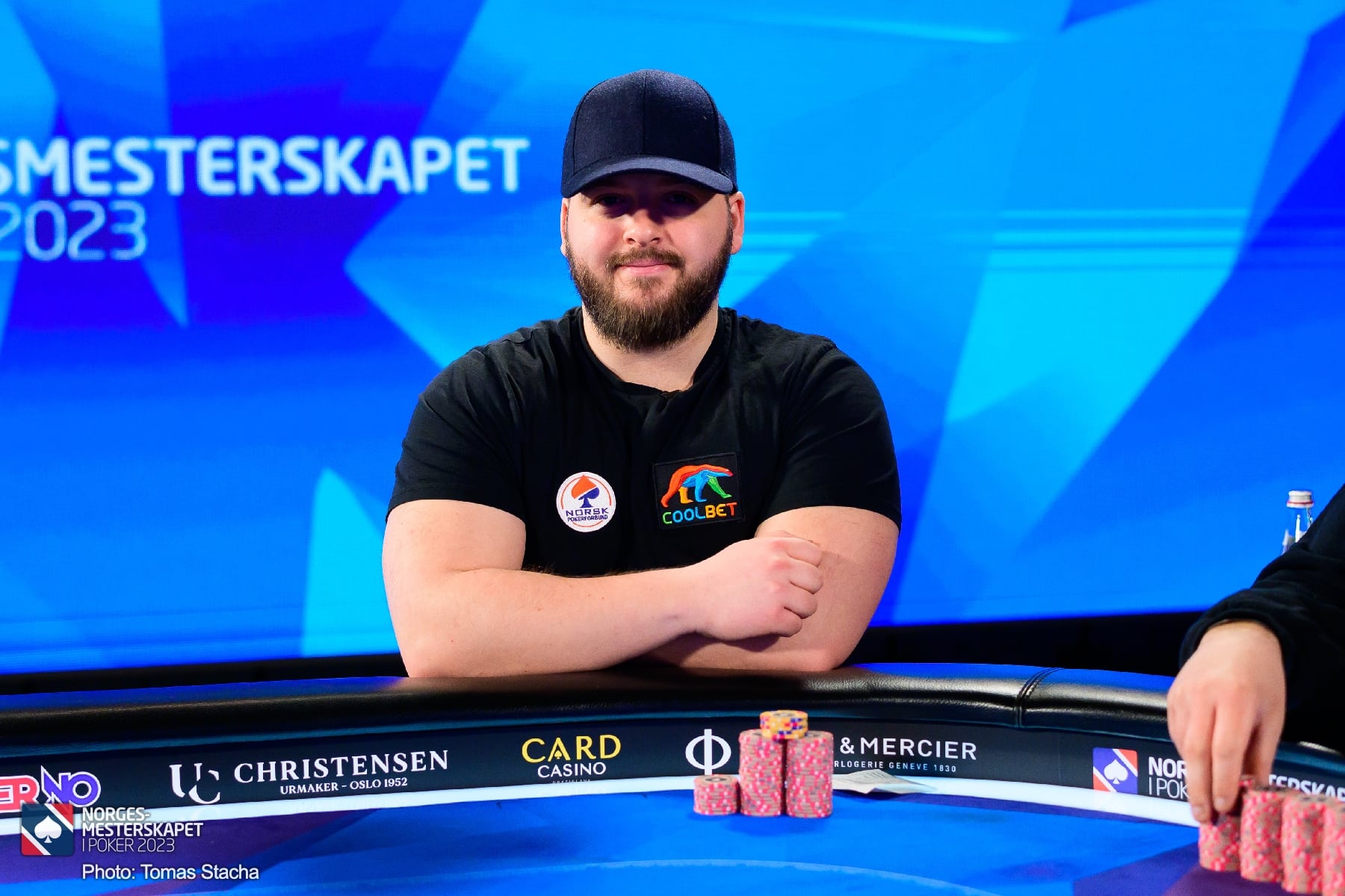 Oskar Wedde Oskar Wedde på finalebordet i Fixed Limit i poker-NM 2023