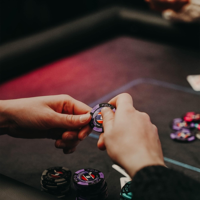 DINE & DEAL Jack-Six spisebord og pokerbord