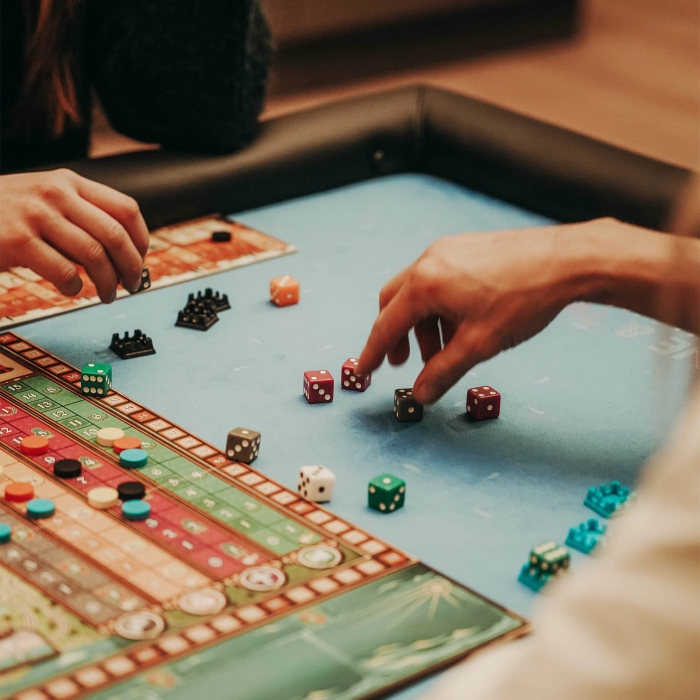 DINE & DEAL Jack-Six spisebord og pokerbord