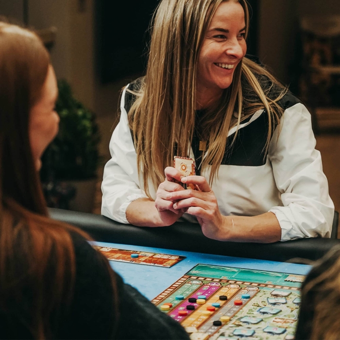 DINE & DEAL Jack-Six spisebord og pokerbord