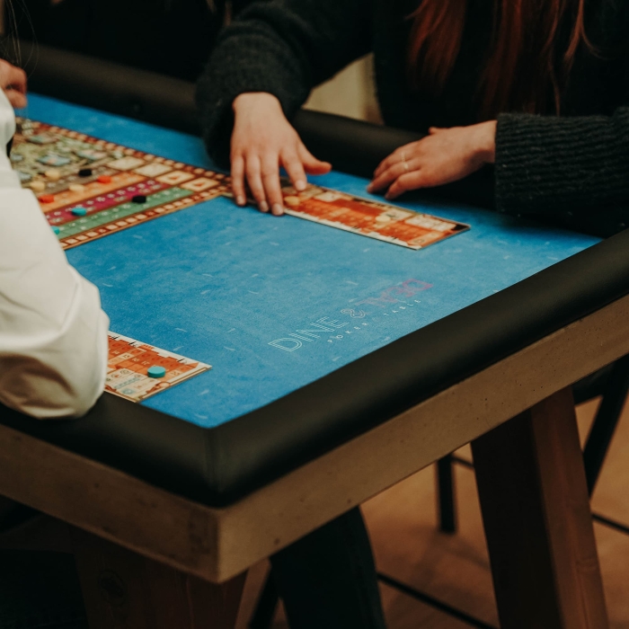 DINE & DEAL Jack-Six spisebord og pokerbord