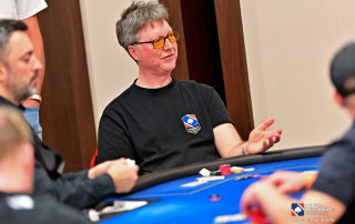 Dag Ulvatne Hansen i poker-NM. Han topper rangeringen av spillere som har deltatt i Seniors.
