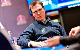 Espen Smørholm Sandvik er pokerspiller.