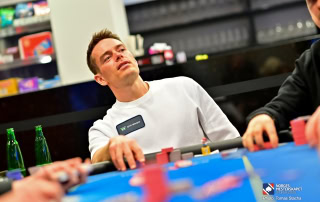 Espen Uhlens Jørstad er på finalebordet i GGMillions, her fra poker-NM i Bratislava 2025.