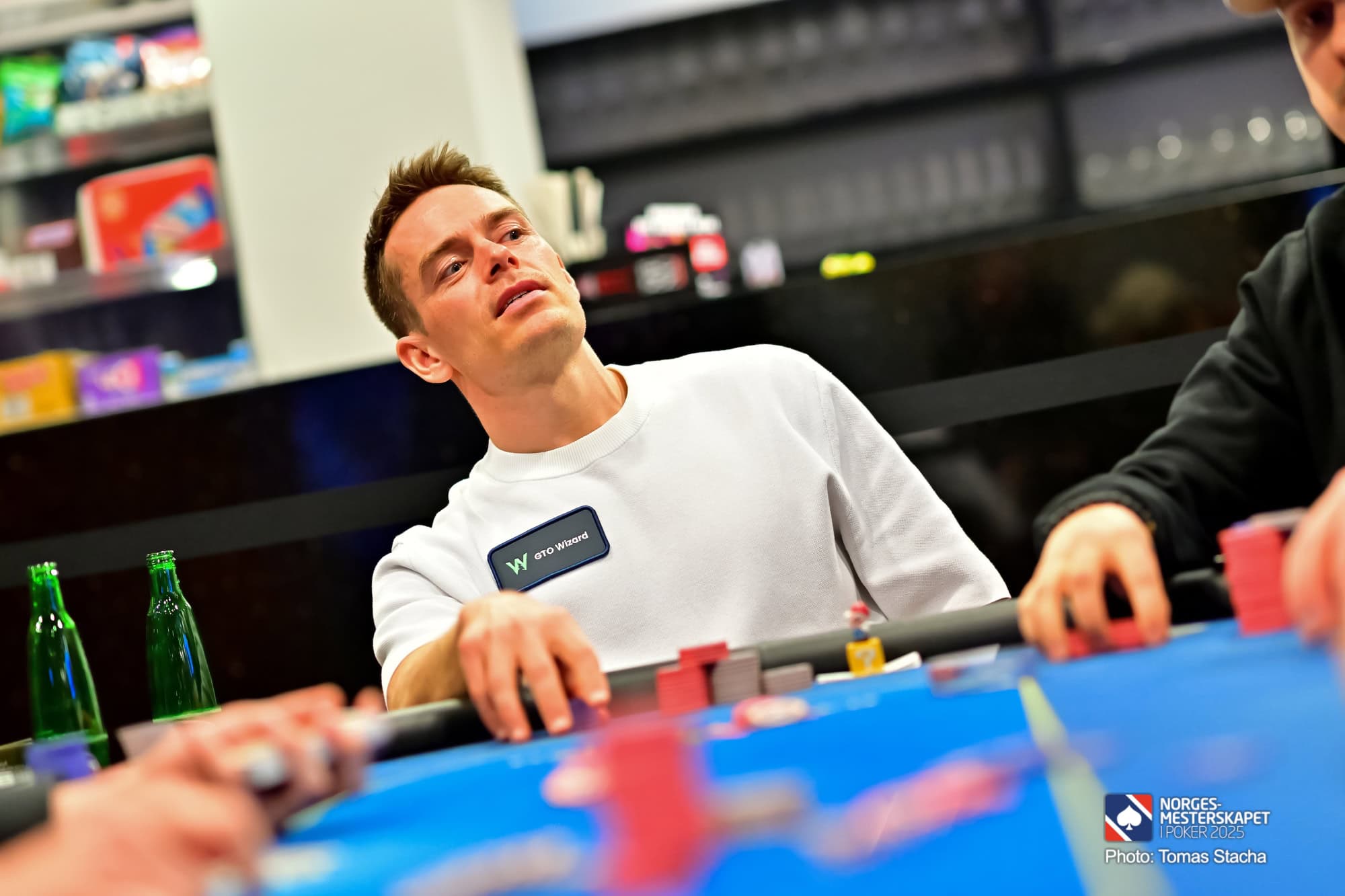 Espen Uhlens Jørstad er på finalebordet i GGMillions, her fra poker-NM i Bratislava 2025.