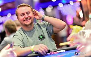 Jon Kyte i poker-NM. Nå spiller han $1500 Omaha Hi-Lo 8 or Better i WSOP 2025.
