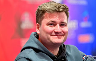 Robert Kaggerud i 8-Game i poker-NM 2025.