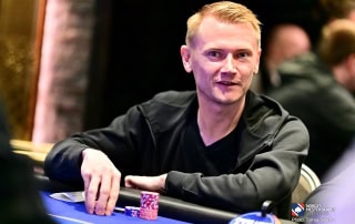 Henrik Tollefsen i Main Event i poker-NM 2025.
