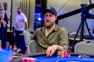 Nicolai Voreland i poker-NM 2025.