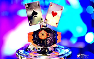 Aikon Master Grand Date er en av premiene på finalebordet i Main Event 2025.