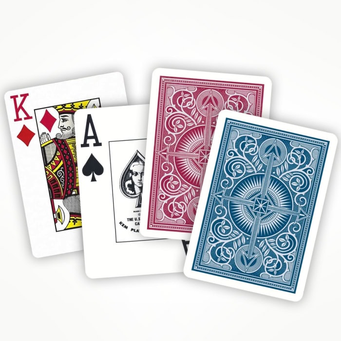 KEM Arrow Wide Jumbo index 2, 2-pakning med 52 kort, 2 jokere og 2 reklamekort. Farge: Rød og blå. KEM poker jumbo er en av våre mest slitesterke kort.