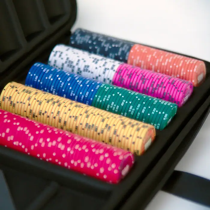 Sjetonger, fiskemotiv, chips, poker, poker.no, koffert