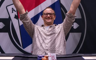 Sindre Hådem vant Big Bet Mix i poker-NM 2025 på Gardermoen.
