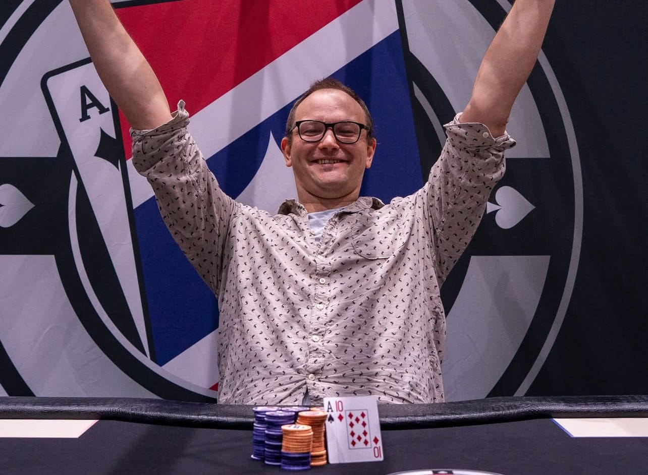 Sindre Hådem vant Big Bet Mix i poker-NM 2025 på Gardermoen.