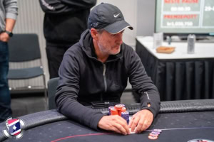 Vidar Tokle som en av flere vinnere i poker-NM 2025 på Gardermoen. 