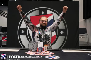Martin Jonassen Leithe som vinner av Highroller i poker-NM 2025 på Gardermoen. 