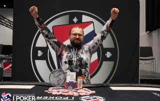 Martin Jonassen Leithe som vinner av Highroller i poker-NM 2025 på Gardermoen.