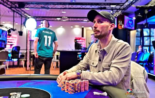 Mikal Blomlie i poker-NM 2026 i Bratislava, der han ble årets spiller.