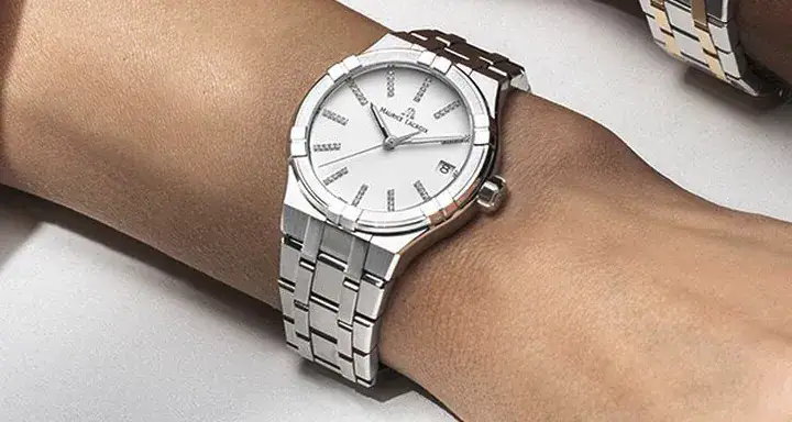 Urmaker Christensen, Maurice Lacroix AIKON AI1106-SS002-170-1